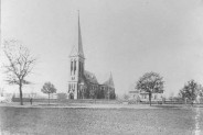 Kościół ewangelicko-augsburski im. Lutra i plebania, ok. 1910 r.