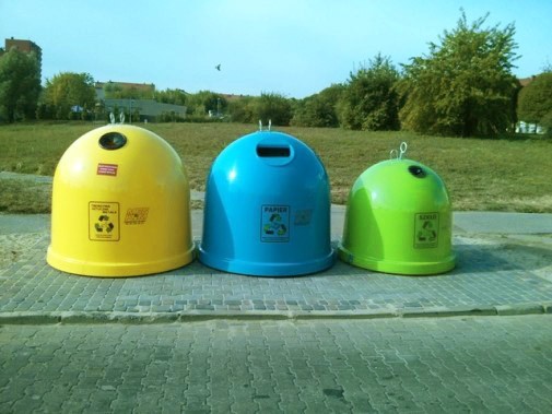 Pojemniki do segergacji odpadów komunalnych
