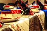 SCK - Jarzębina - nakryty stół podczas imprezy andrzejkowej