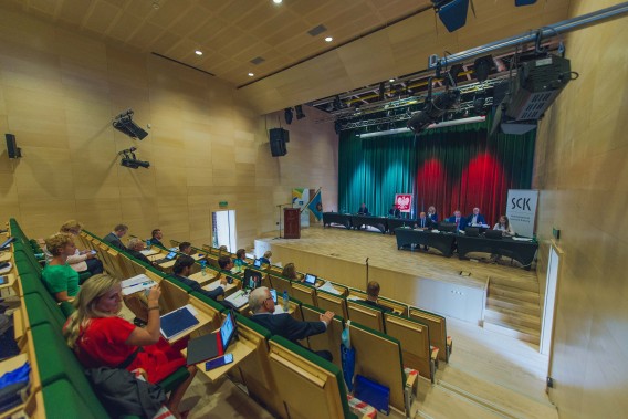 XX sesja Rady Miasta odbyła się we wnętrzach Siemianowickiego Centrum Kultury Park Tradycji.