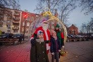 Na siemianowickim Rynku Miejskim pojawił się Święty Mikołaj.