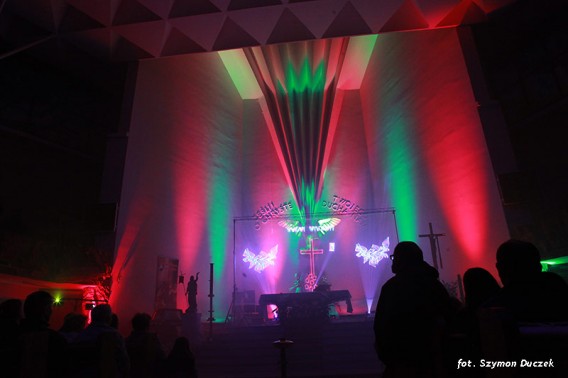 Pokaz laserowy w kościele Ducha Świętego w Bytkowie - Siemianowice Śląskie