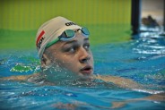 Mateusz Chowaniec po jednym ze startów podczas Mistrzostw Polski Seniorów w pływaniu w Lublinie