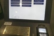 Ekran z menu w opłatomacie.