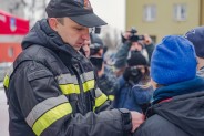 Pokaz siemianowickich strażaków przyciągnął pierwszych sześćdziesięciu wolontariuszy, uczniów…