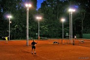 Miejski Ośrodek Sportu i Rekreacji "Pszczelnik"  - korty tenisowe przy sztucznym oświetleniu