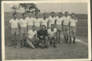 27 Prawdopodobnie zespół piłkarski ATV Laurahütte z okresu II wojny światowej (?)
