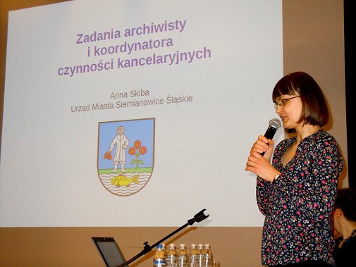 Konferencja w SCK-Parku Tradycji dotycząca archiwizacji. Na zdjęciu Anna Skiba z siemianowickiego…