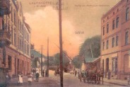 ul. Bytomska (obecnie Świerczewskiego), widok w kierunku pałacu, ok. 1910 r.