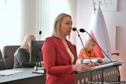 I Zastępca Prezydenta Miasta Siemianowice Śląskie Agnieszka Gładysz składa w imieniu prezydenta…