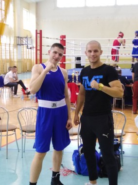 Dawid Chwałkowski (po lewej) jest nadzieją siemianowickiego boksu
