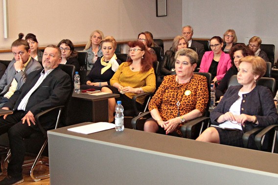Spotkanie dyrektorów siemianowickich szkół w urzędzie miasta.