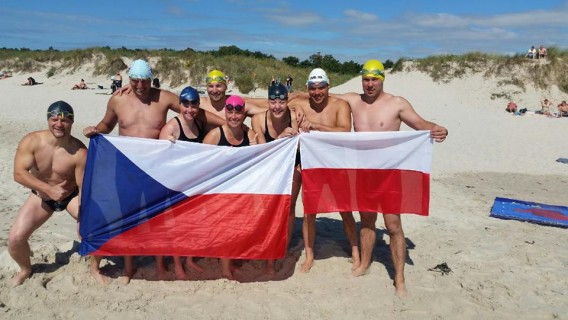 Sztafeta polsko - czeska Balviten Baltic Challenge po dopłynięciu do Szwecji