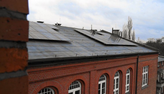 Panele fotowoltaiczne na dachu I LO.