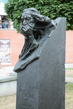 Pomnik Jana Kyksa Skrzeka na Placu Grunwaldzkim w Katowicach